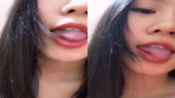 颜值不错舌头很灵活的新人妹子拨开内裤看逼逼换衣诱惑很是诱人喜欢不要错过AV中文