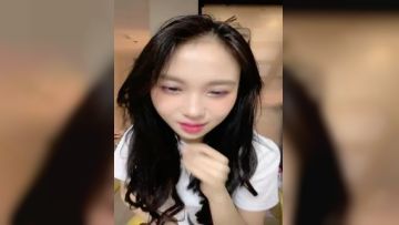 长发苗条女友被暴力打桩超级刺激，先洗澡再到床上超多姿势做爱，叫声销魂第02集