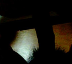 在床上自摸爽3 avi