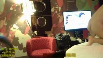 [国产精选!] 宾馆约炮良家妹子~白嫩翘臀让人一炮接一炮~