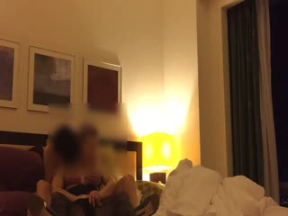 干妈老公出国做生意咱俩去五星级酒店开房撕破丝袜玩108P无水印