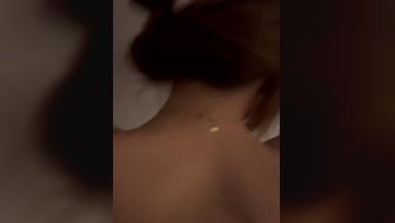 Mr.S - 从床上干到床下 女上位干到老汉推车 妹纸高潮了2次， 可惜我还没有发射 休息时把兄弟 又叫过来 当兄弟进来 看着他 插入时反而 感官更刺激些