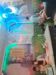 歌厅探花陈先生唱唱歌点两颜值美女4P大战，伸进衣服摸摸奶子，蹲着口交在沙发上操，后入孟顶屁股抽插猛操