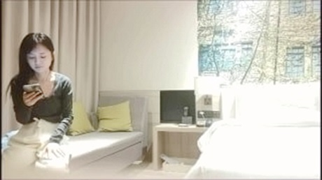 我是探索者】纯素颜学生妹，数钞票的样子真专注，爱...