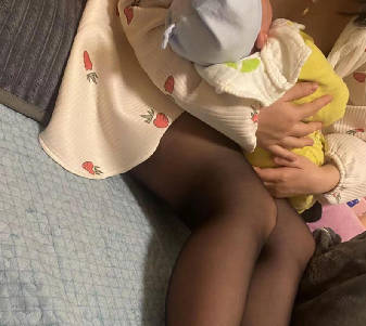 海角社区半夜偷溜进嫂子房间狂操嫂子